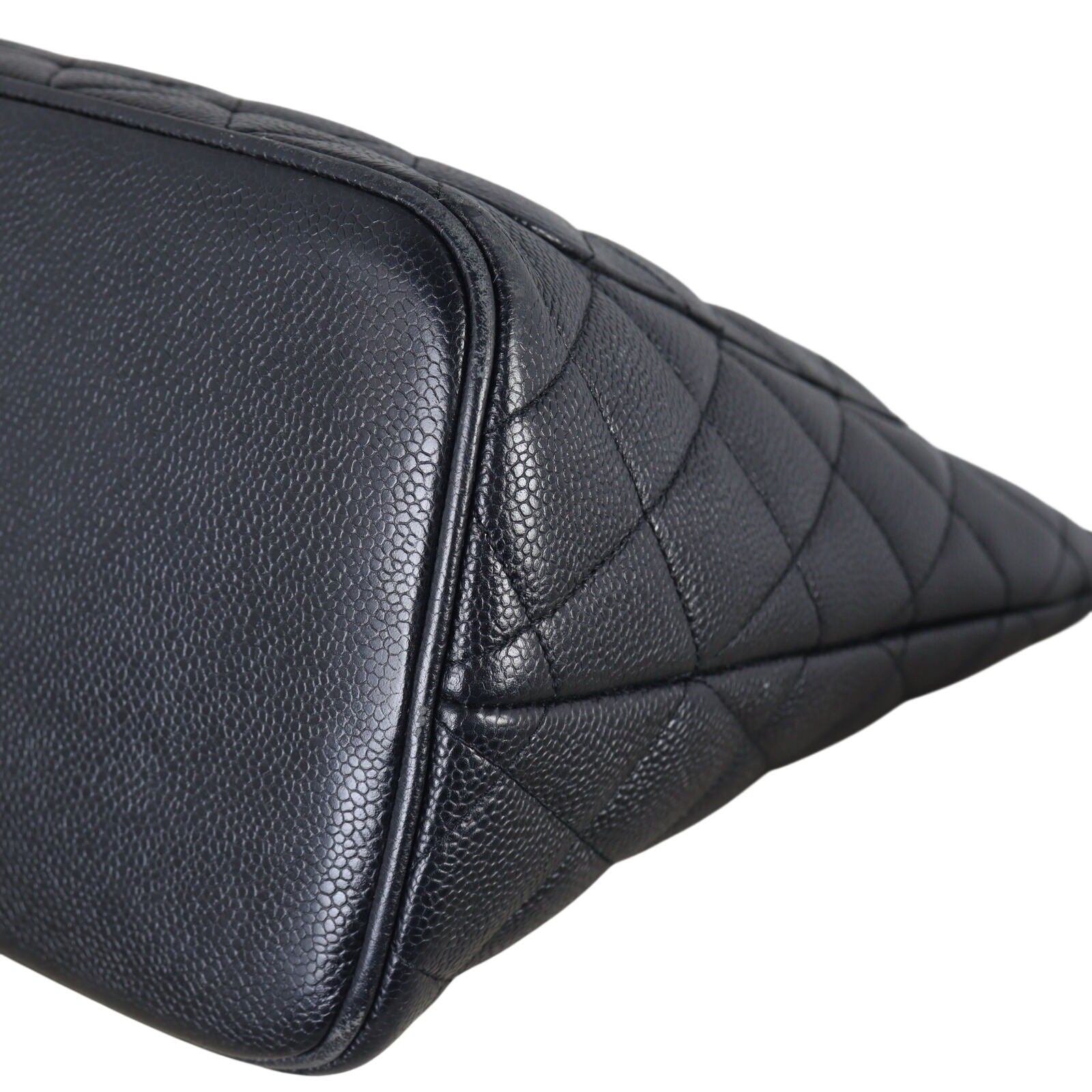 Chanel Medallion Tote_IMG_9598.jpeg