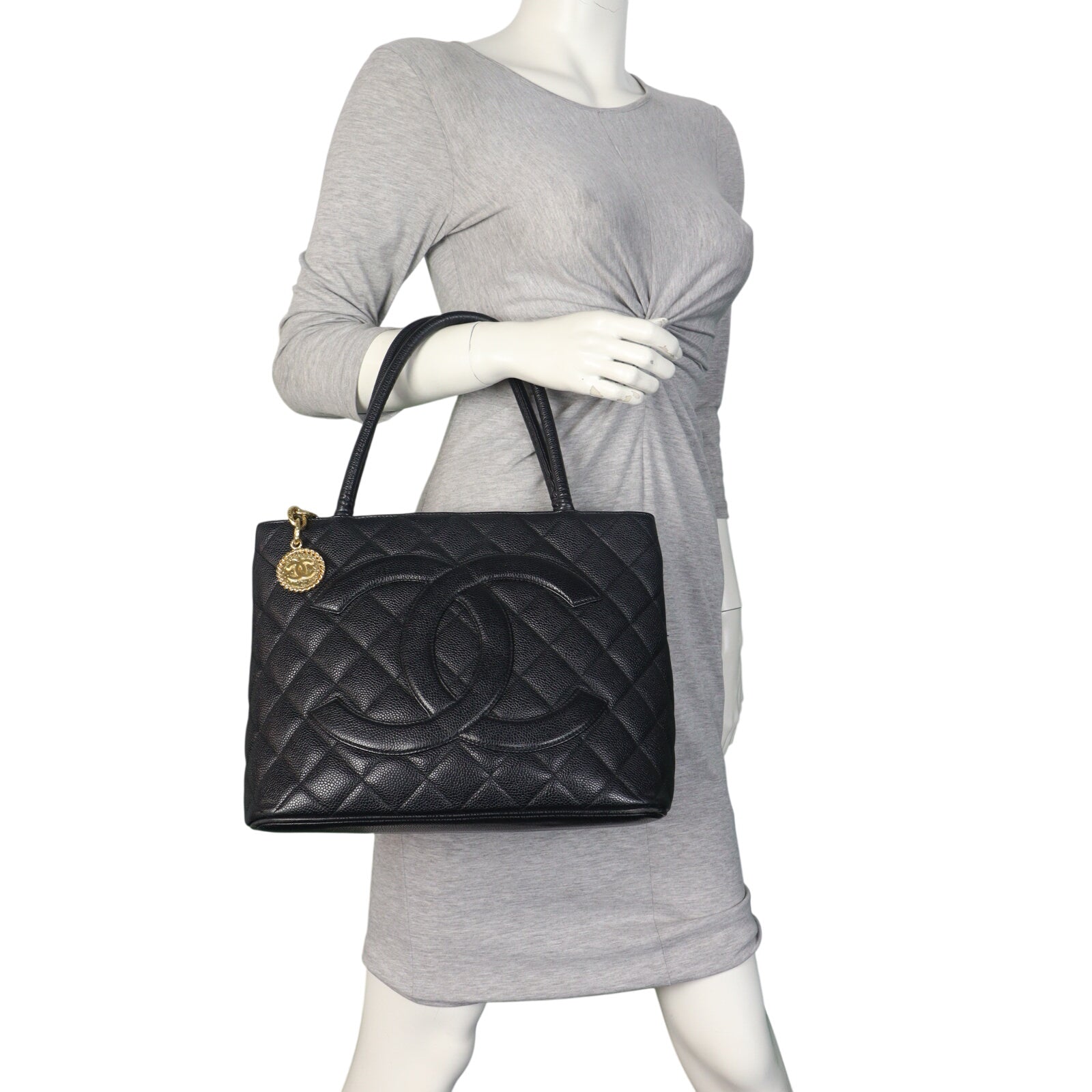 Chanel Medallion Tote_IMG_9682.jpeg