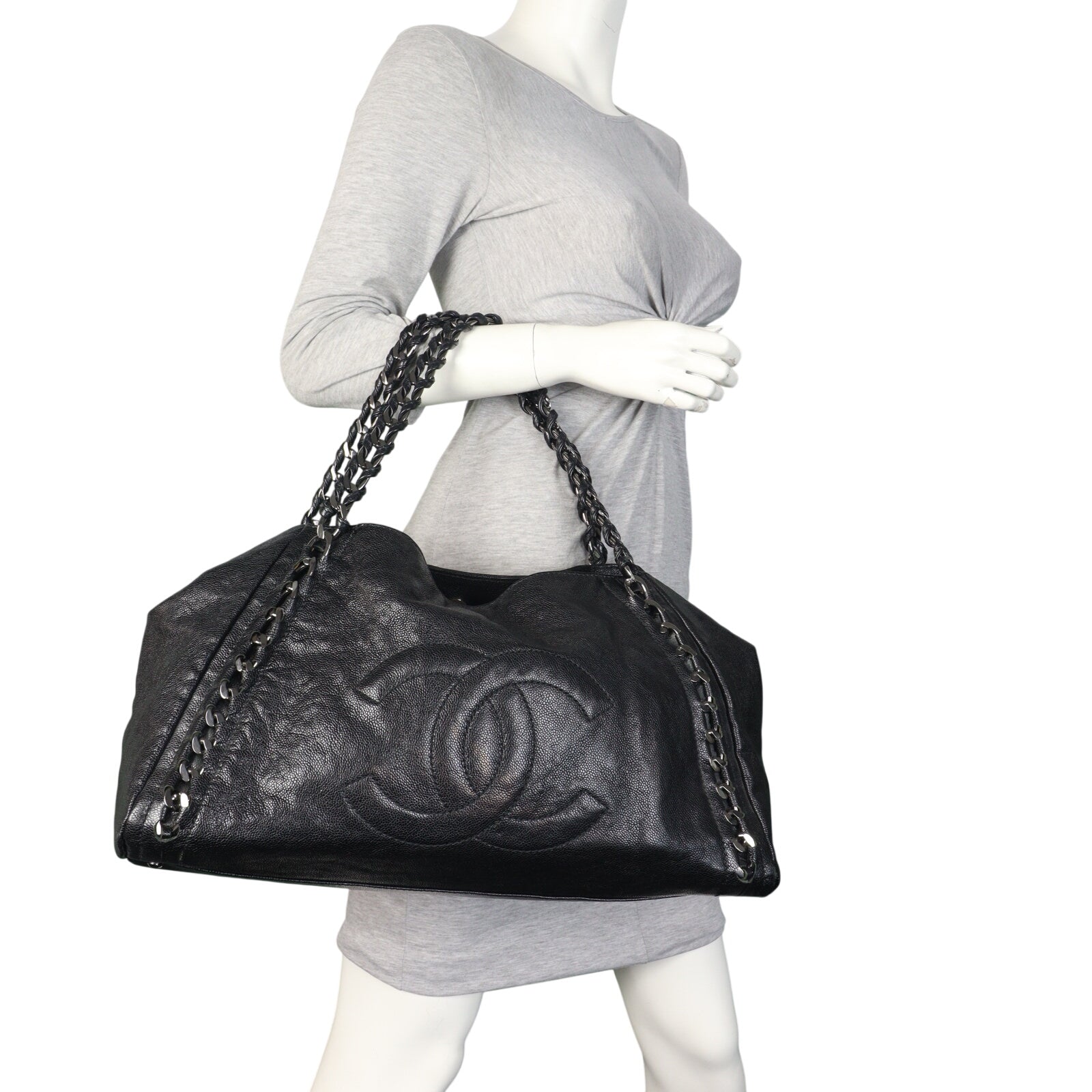 Chanel Modern Chain East West Tote_IMG_9670.jpeg
