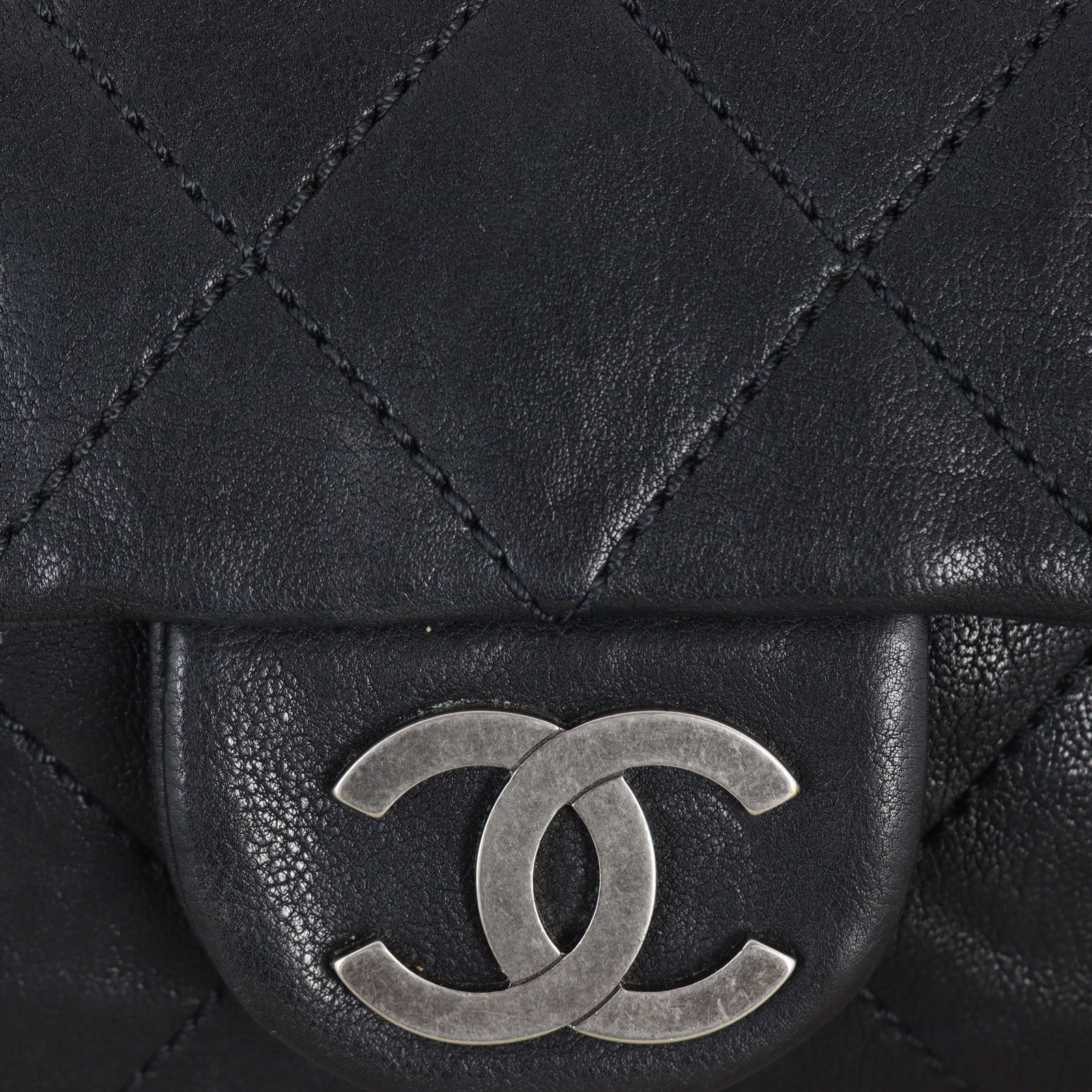 Chanel Modern Chain Flap Bag_IMG_9768.jpg