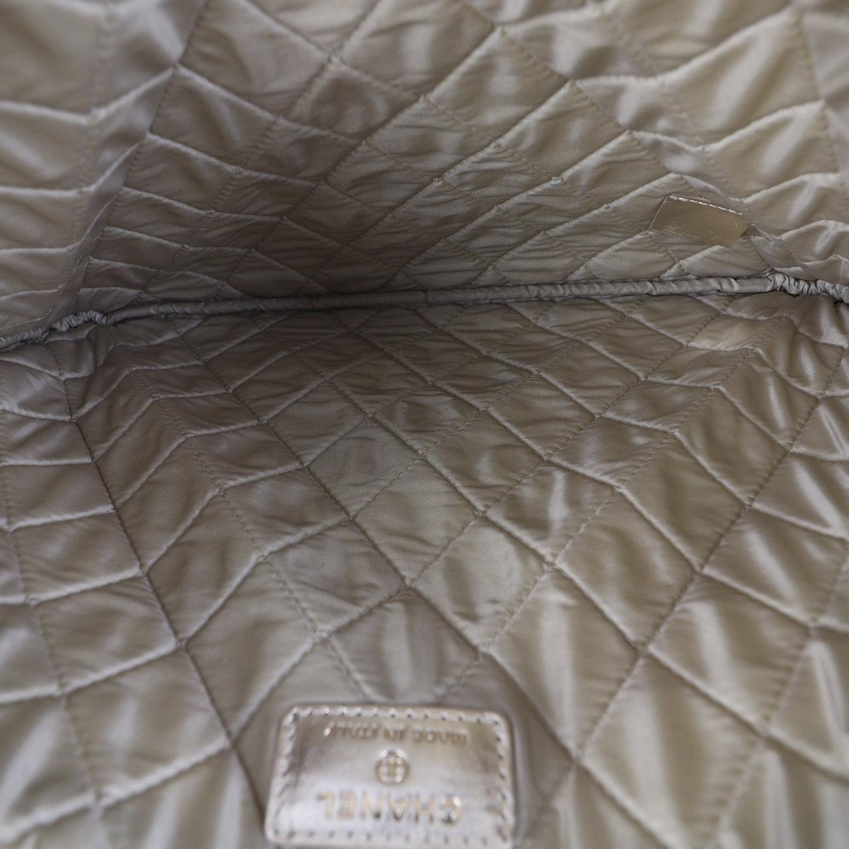 Chanel O-Case Pouch Medium_IMG_7667.jpg