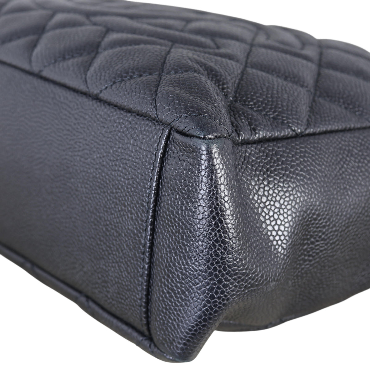 Chanel Petite Shopping Tote _IMG_6430.jpeg