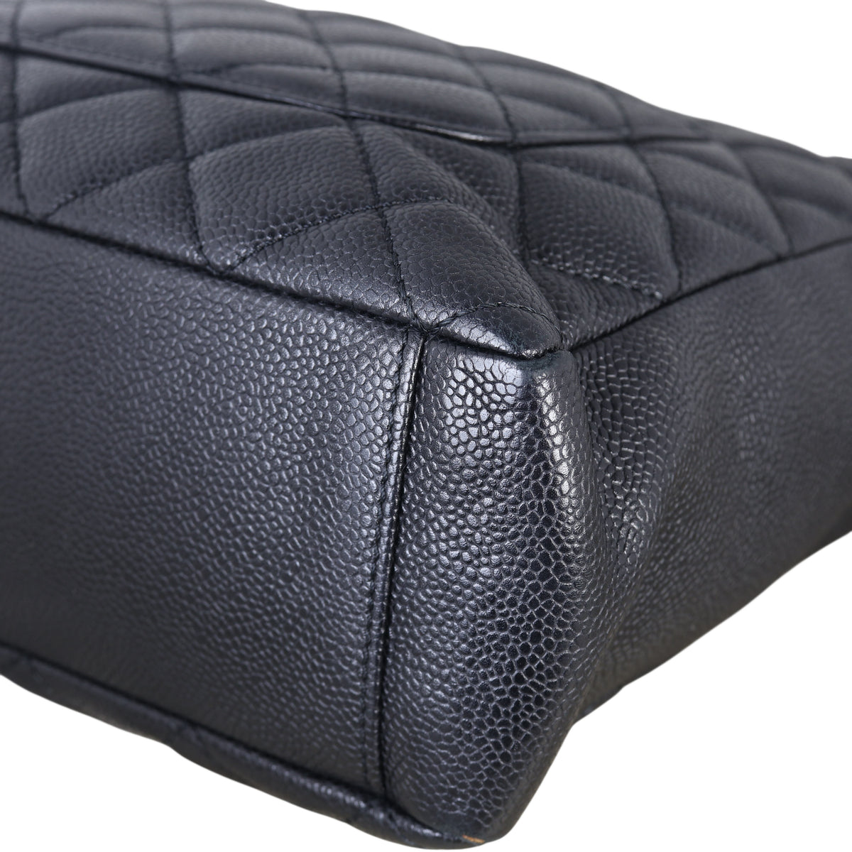 Chanel Petite Shopping Tote _IMG_6433.jpeg