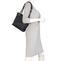 Chanel Petite Shopping Tote _IMG_6741.jpeg