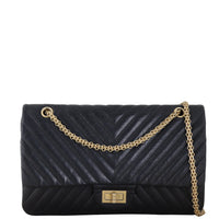 Chanel Reissue 226 Double Flap Chevron_IMG_1938.jpeg