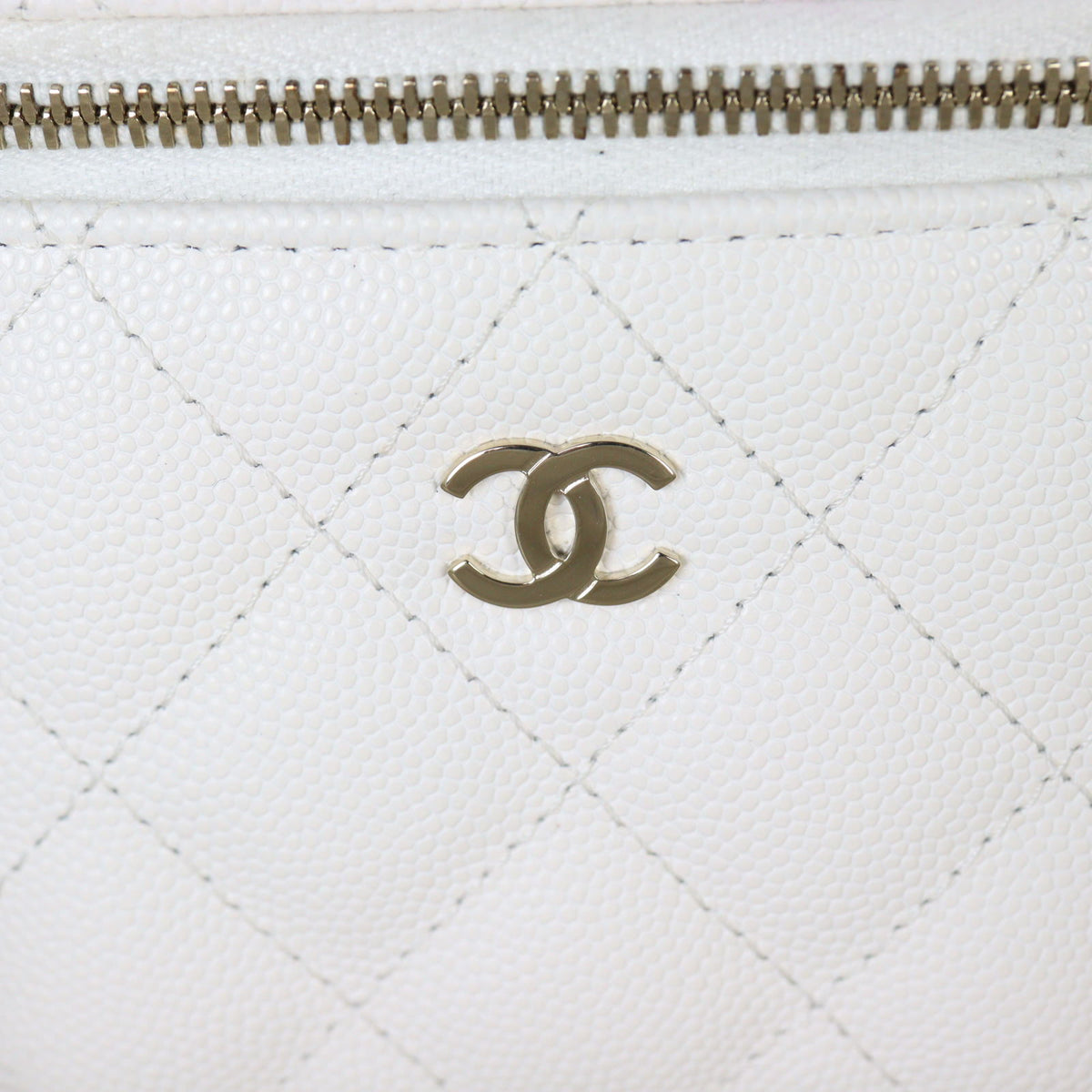 Chanel Vanity Case Chain Bag Mini_IMG_9360.jpg