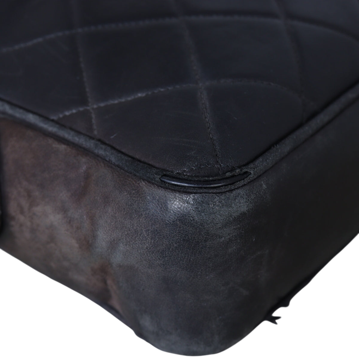 Chanel Vintage Quilted Zip Shoulder Bag_IMG_3007.jpeg