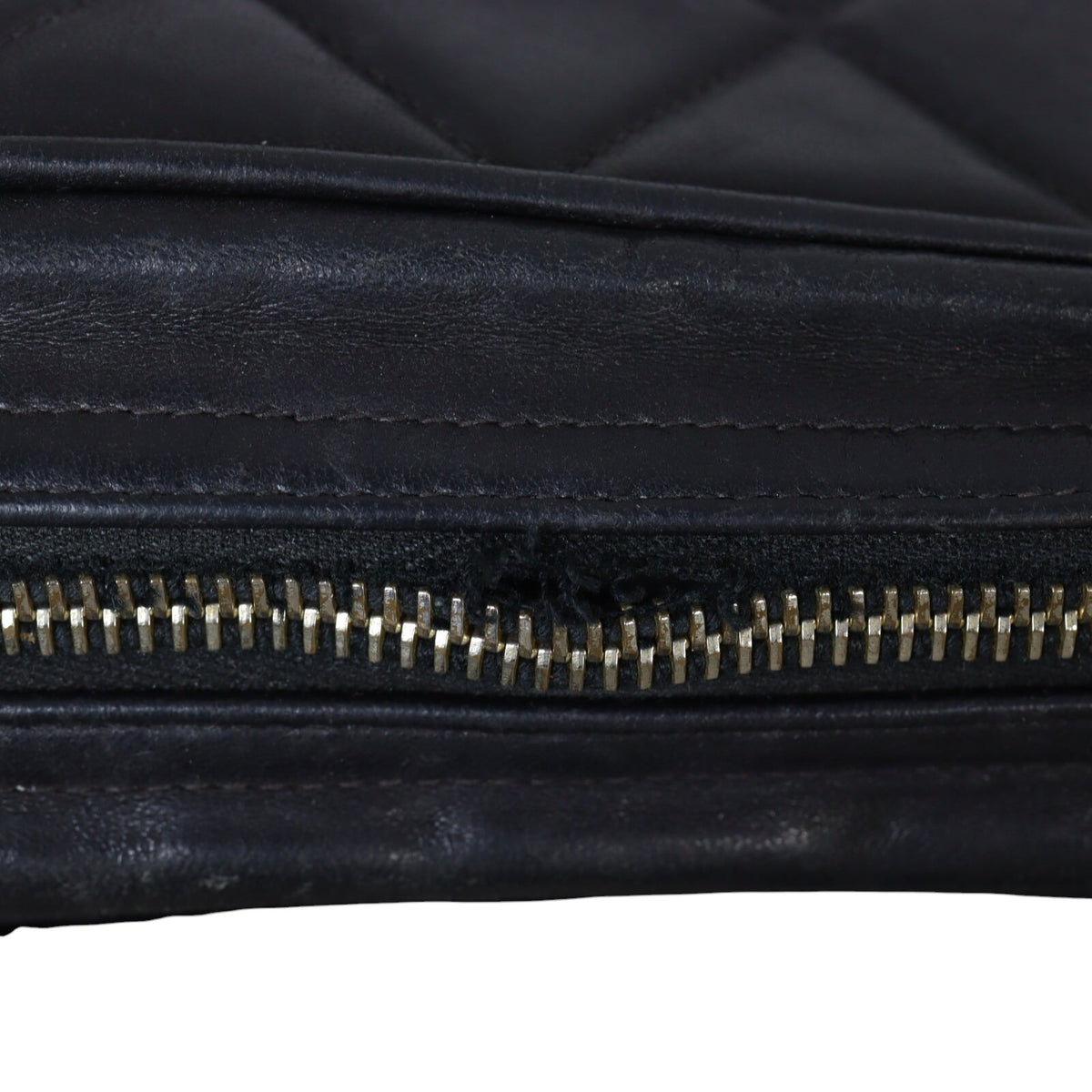 Chanel Vintage Quilted Zip Shoulder Bag_IMG_3009.jpg