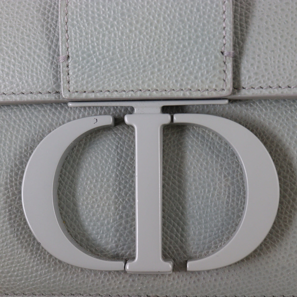 Dior 30 Montaigne Bag_IMG_1419.jpg