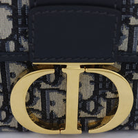 Dior 30 Montaigne Box Bag Oblique_IMG_3703.jpg