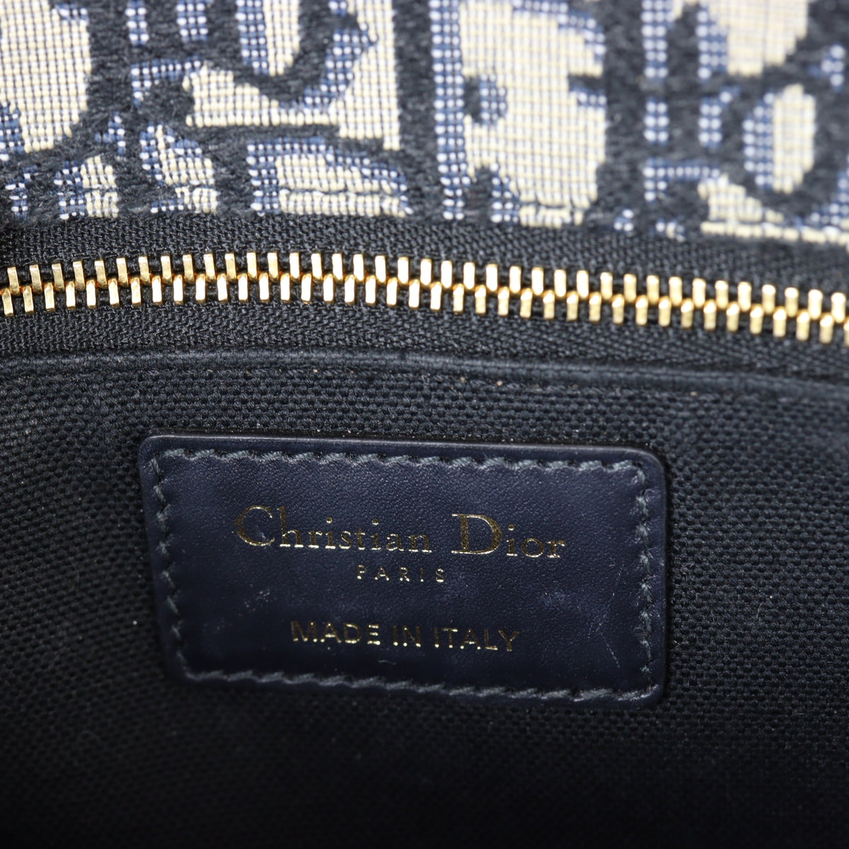Dior 30 Montaigne Chain Clutch Oblique_IMG_1357.jpg