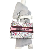 Dior Book Tote Medium Florilegio_IMG_4820.jpeg