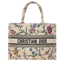 Dior Book Tote Medium Petites Fleurs_IMG_4198.jpeg