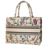 Dior Book Tote Medium Petites Fleurs_IMG_4200.jpeg