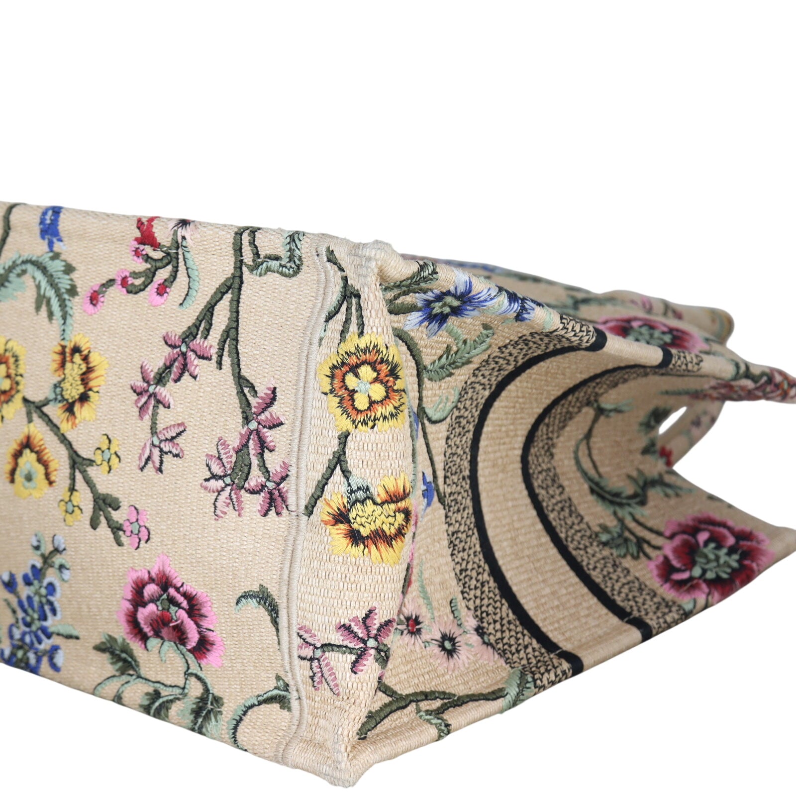 Dior Book Tote Medium Petites Fleurs_IMG_4203.jpeg