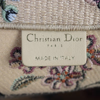 Dior Book Tote Medium Petites Fleurs_IMG_4204.jpg