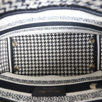Dior Lady D-Lite Medium Houndstooth_IMG_0536.jpg