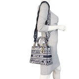 Dior Lady D-Lite Medium Toile De Jouy Reverse_IMG_5343.jpeg