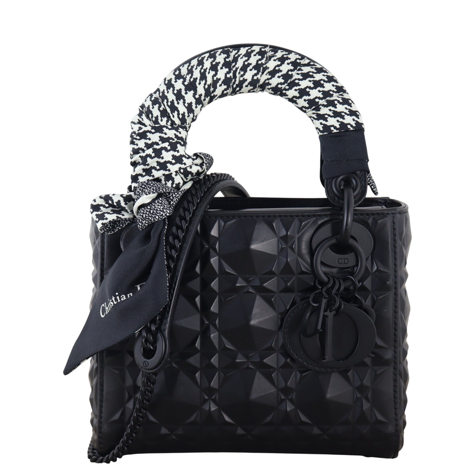 Dior Lady Dior Mini Diamond Cannage_IMG_4852.jpeg