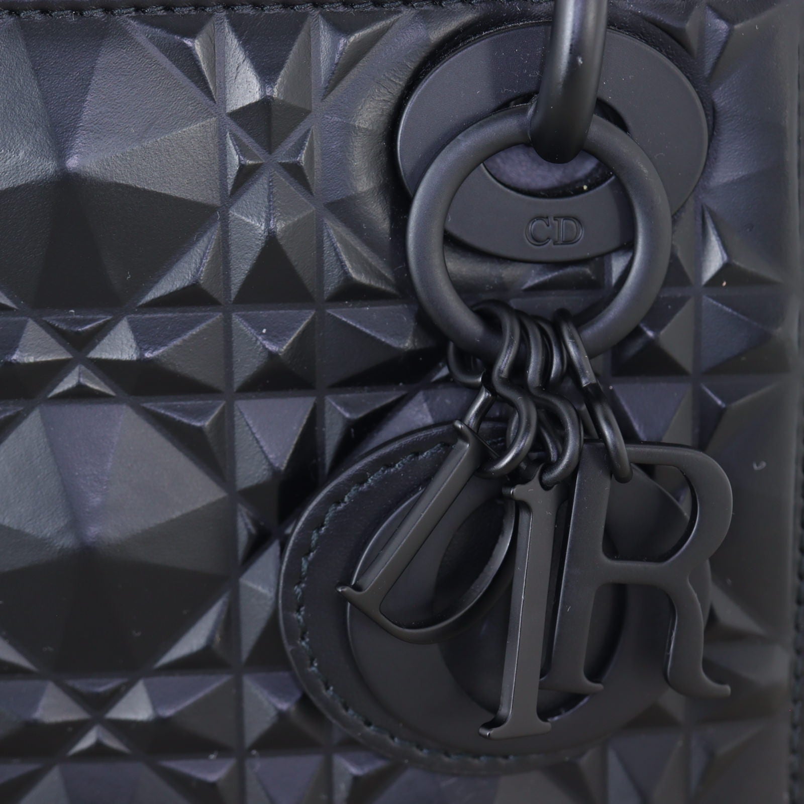 Dior Lady Dior Mini Diamond Cannage_IMG_4856.jpg