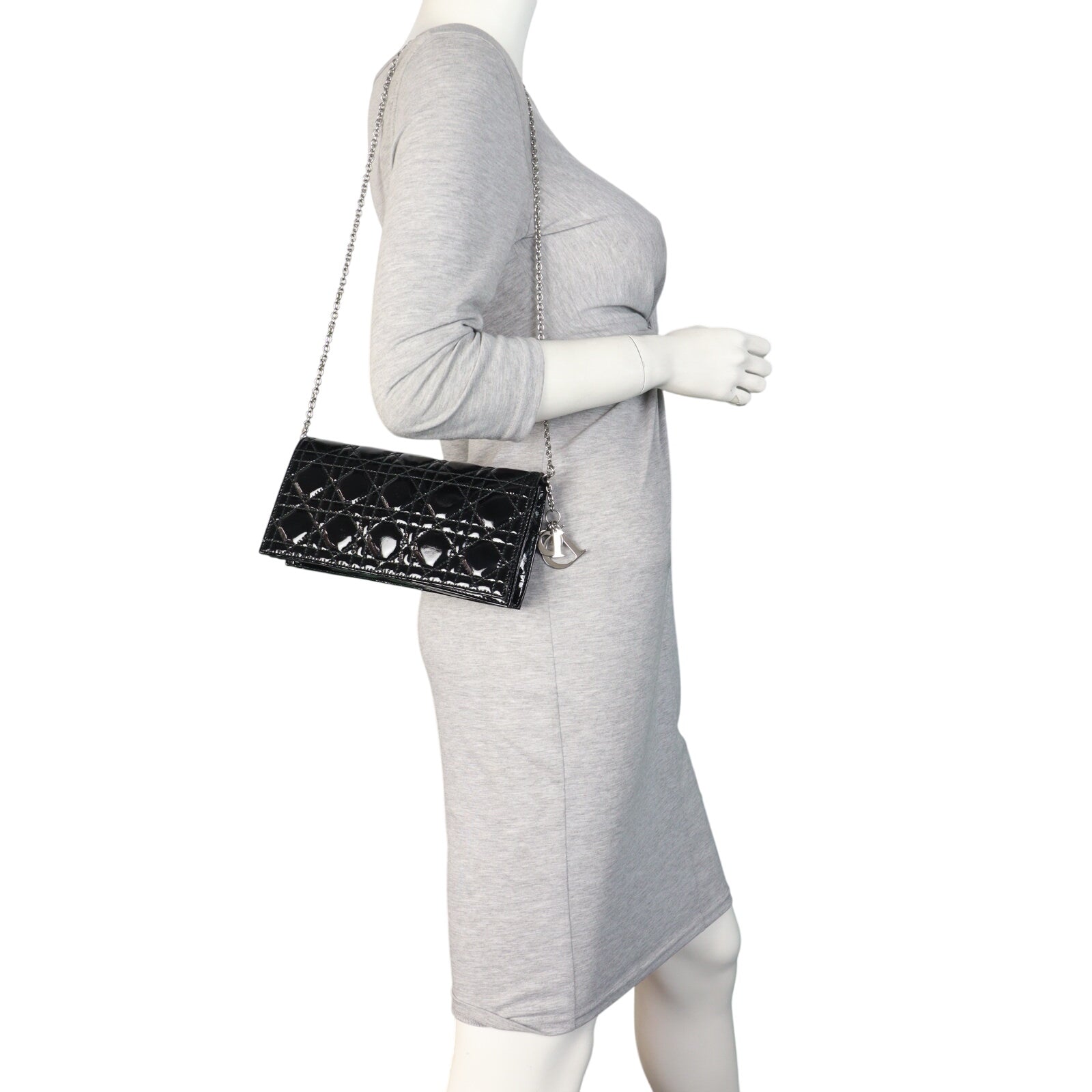 Dior Lady Dior Patent Cannage Pouch_IMG_1738.jpeg