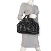 Dior Toujours Cannage Tote Medium Tweed_IMG_4432.jpeg