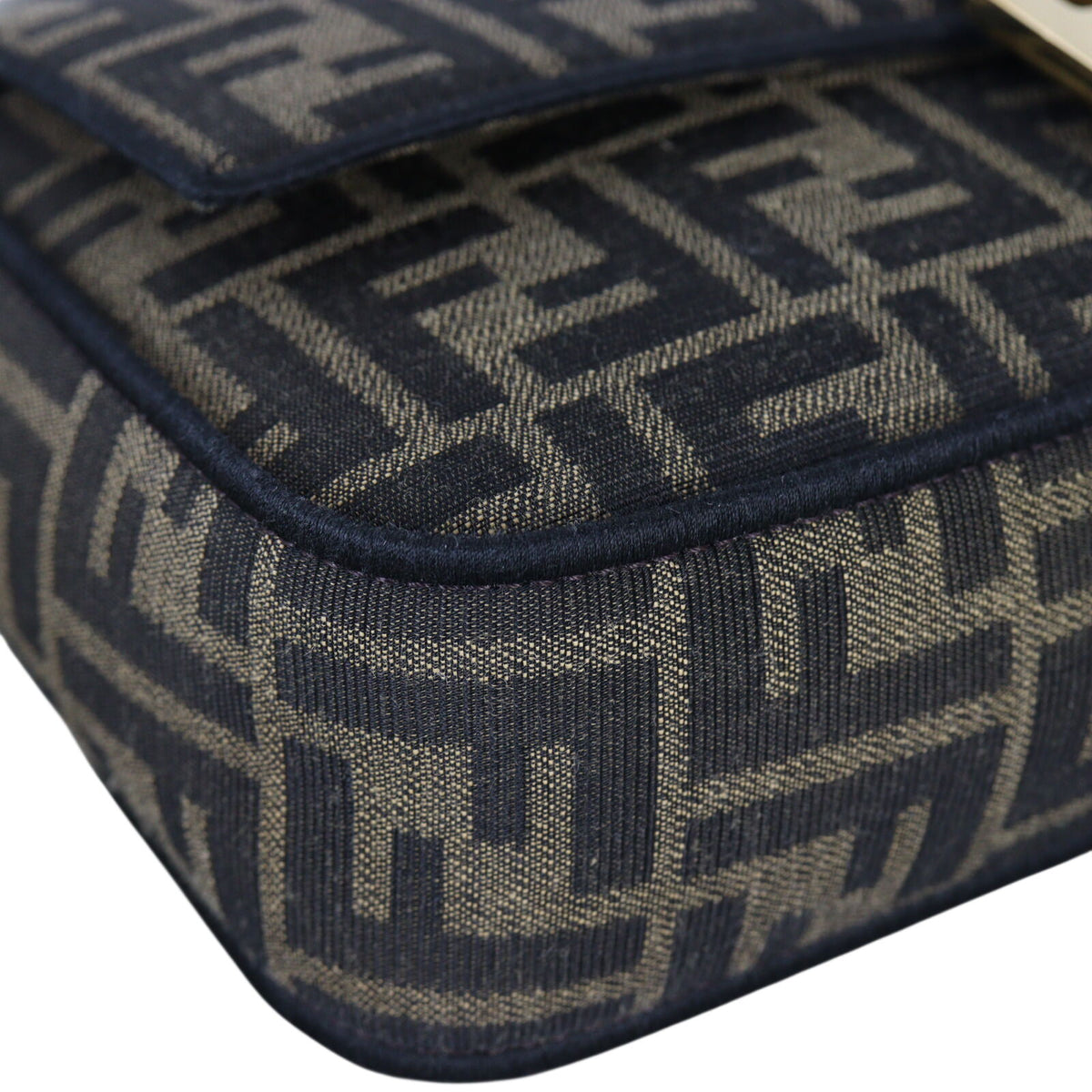 Fendi Baguette Bag Canvas_IMG_3020.jpeg