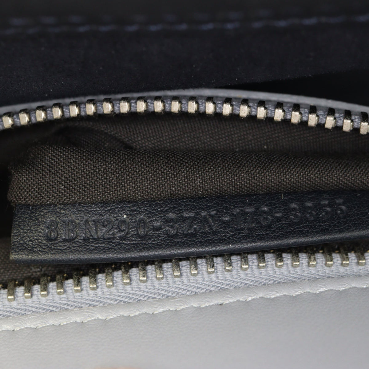 Fendi Peekaboo Medium_IMG_9623.jpg