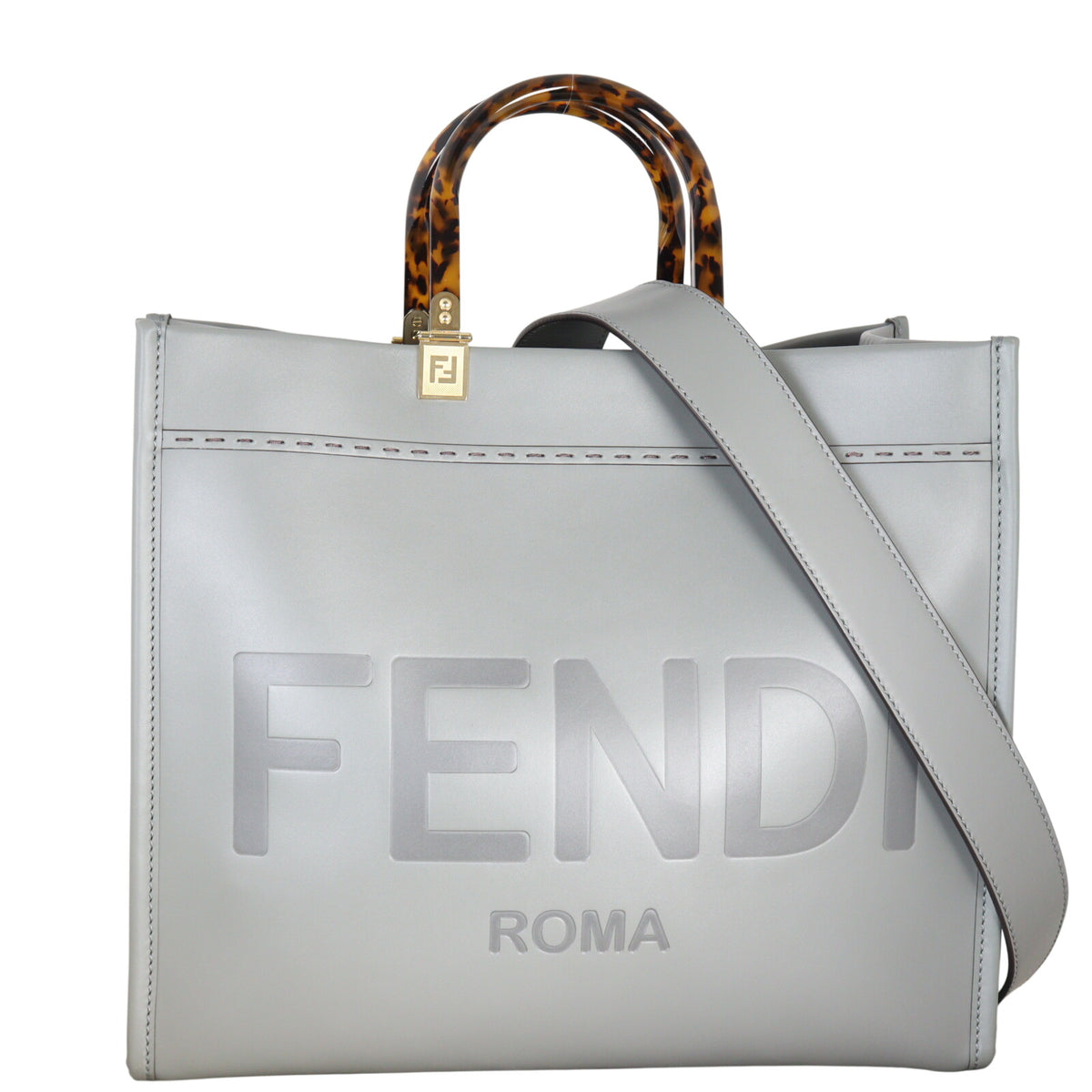 Fendi Sunshine Shopper Medium_IMG_5300.jpeg