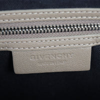Givenchy Antigona Medium_IMG_2495.jpg