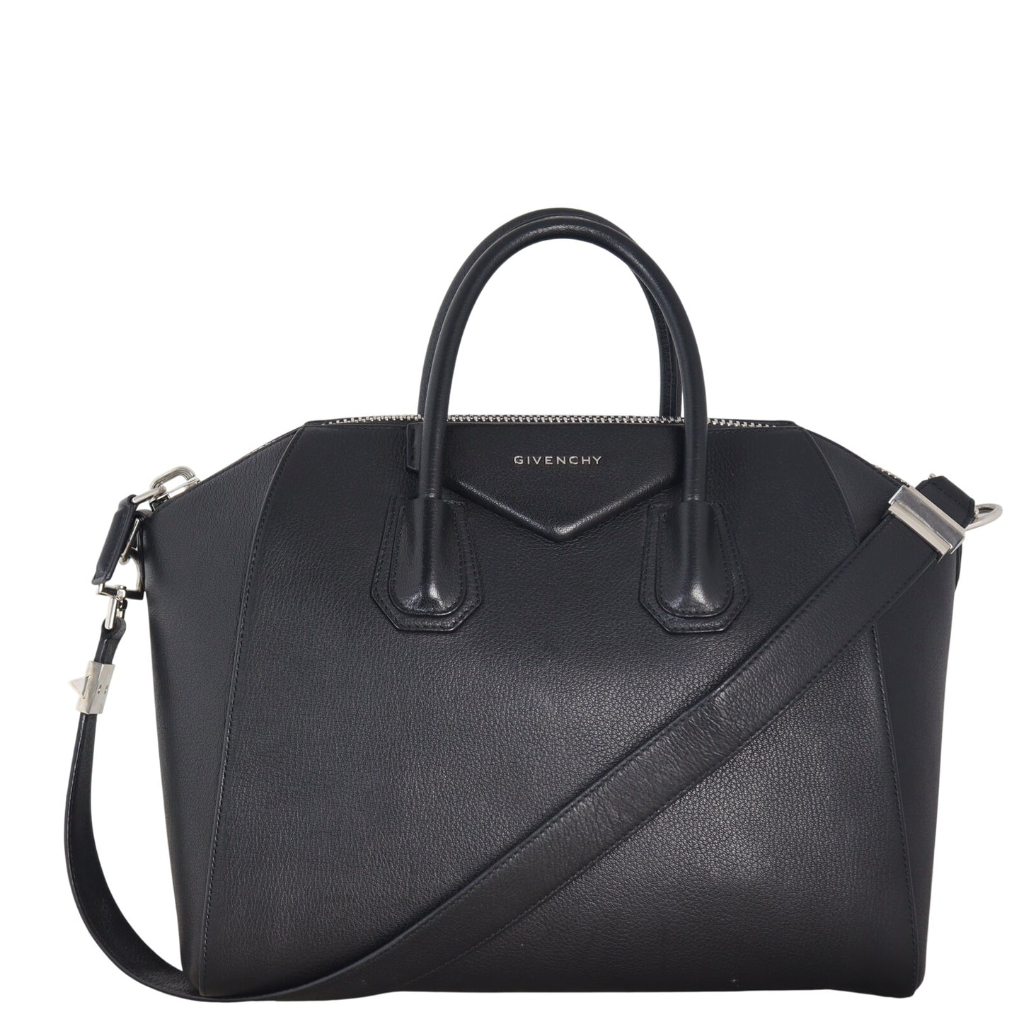 Givenchy Antigona Medium_IMG_7590.jpeg