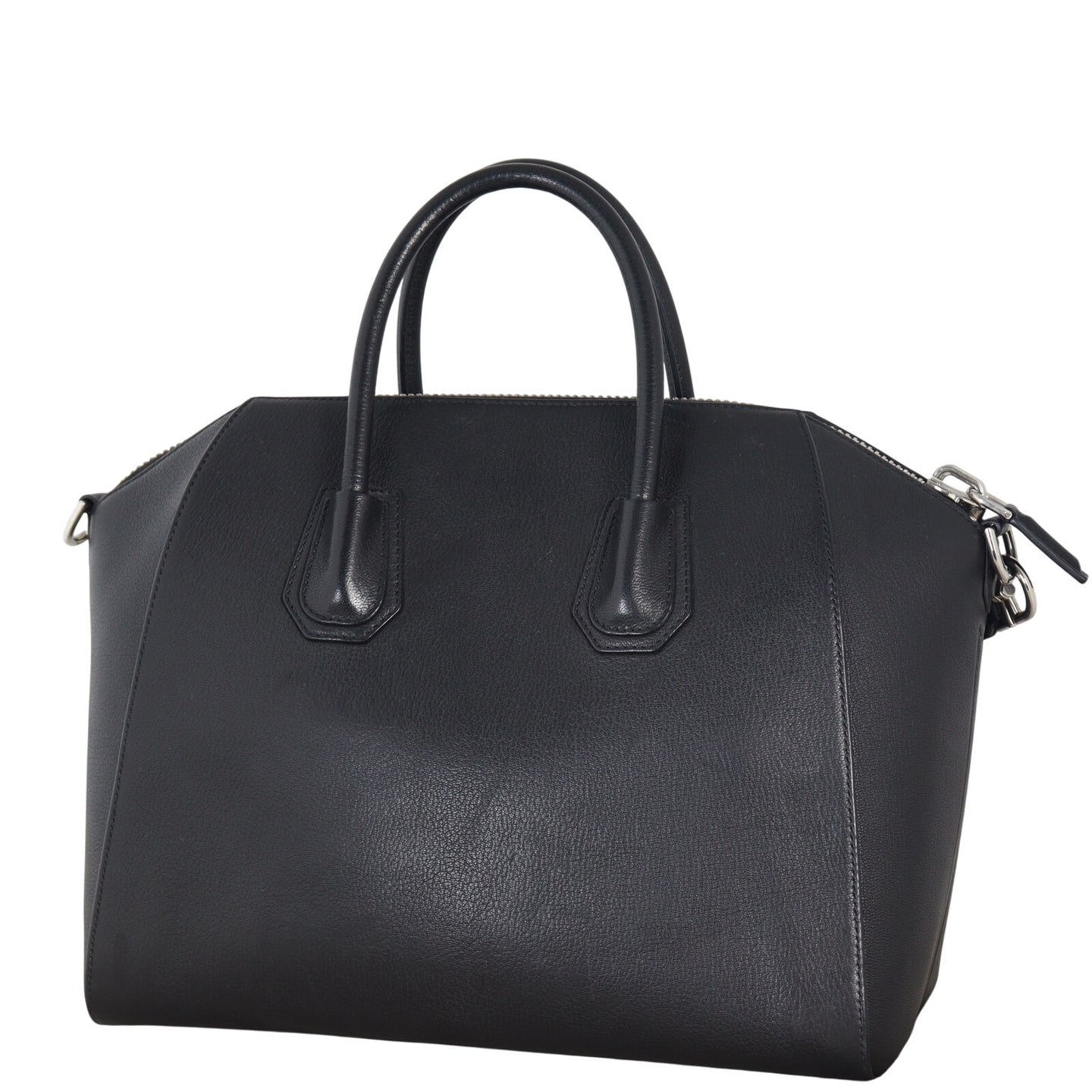 Givenchy Antigona Medium_IMG_7592.jpeg