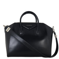 Givenchy Antigona Medium_IMG_8827.jpeg
