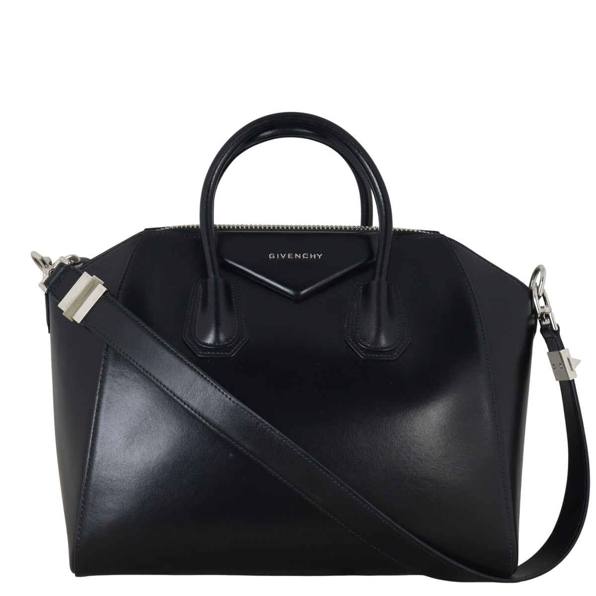 Givenchy Antigona Medium_IMG_8827.jpeg