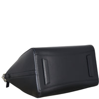 Givenchy Antigona Medium_IMG_8829.jpeg