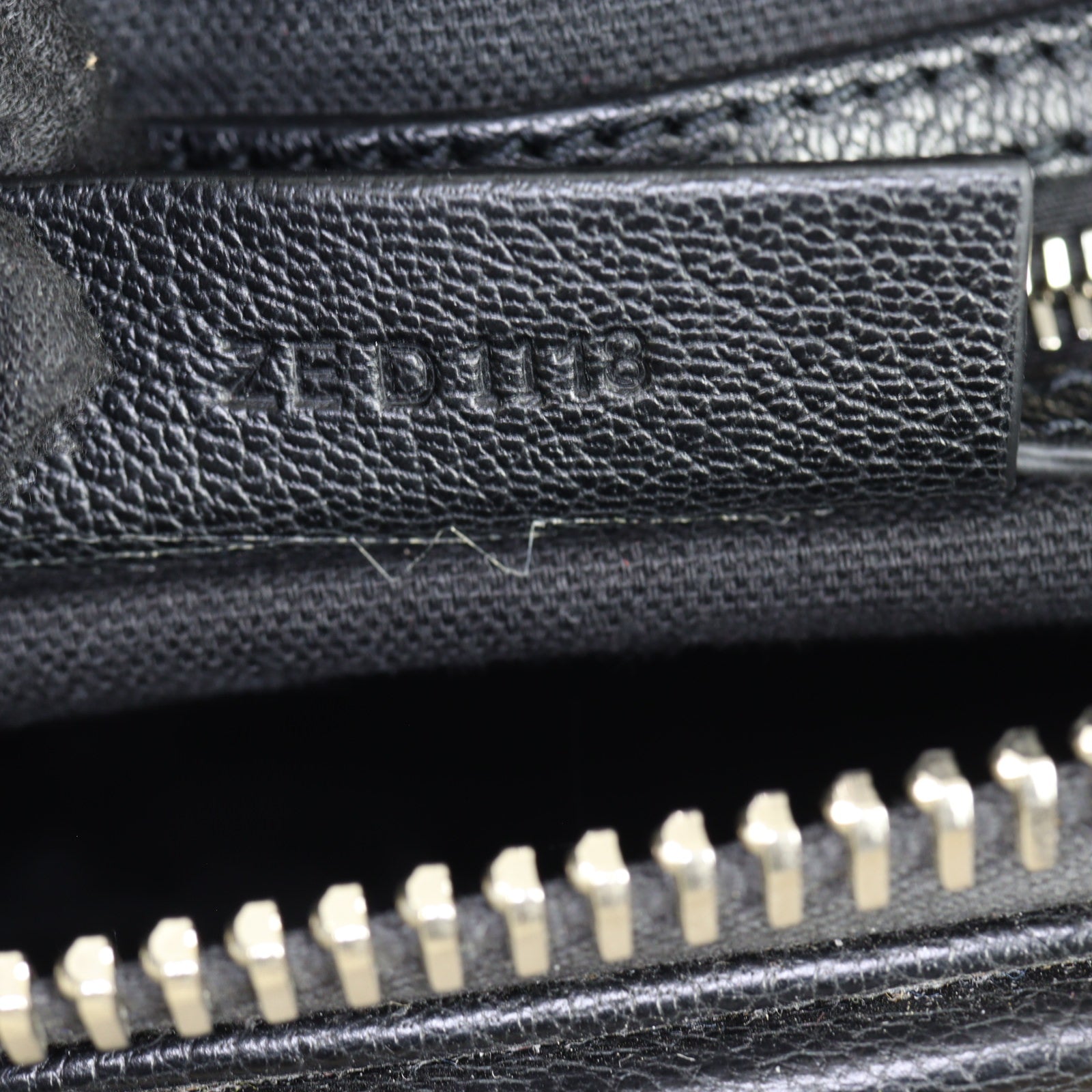 Givenchy Antigona Mini_IMG_1898.jpg