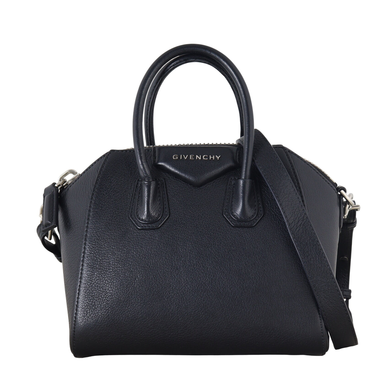 Givenchy Antigona Mini_IMG_3836.jpeg