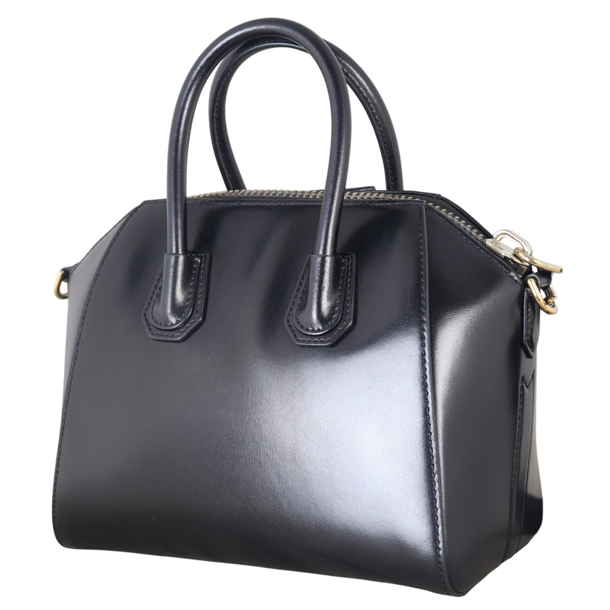 Givenchy Antigona Mini_IMG_6620.jpg