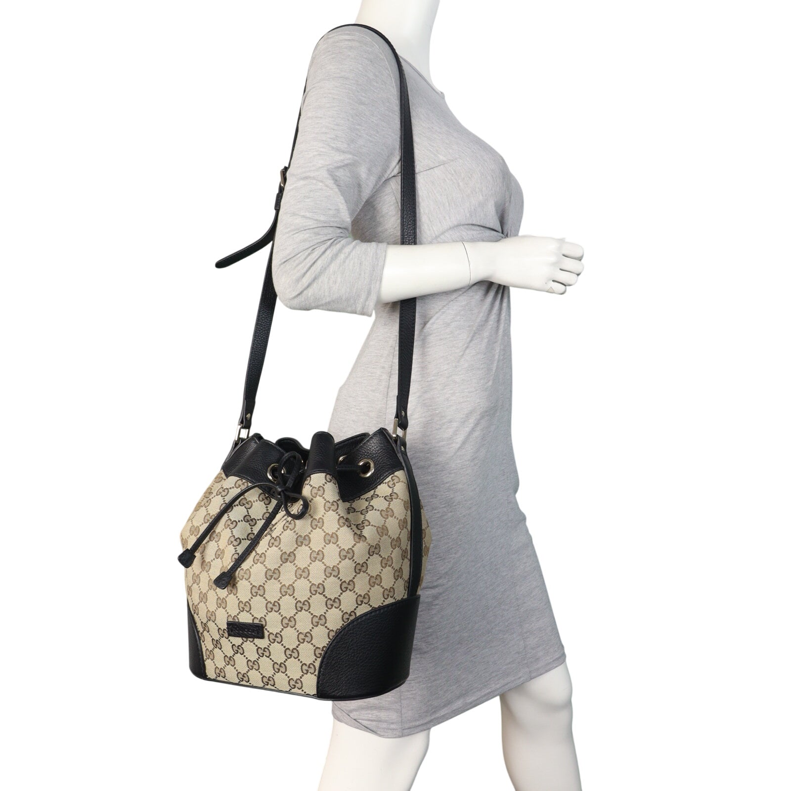 Gucci GG Canvas Bucket Bag_IMG_1741.jpeg
