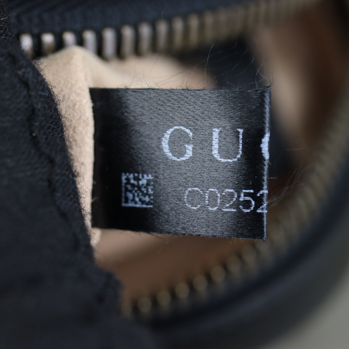 Gucci GG Marmont Camera Belt Bag_IMG_4117.jpg