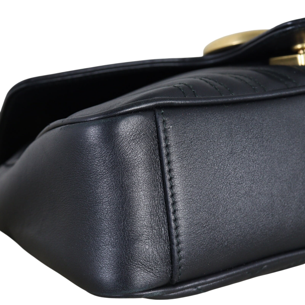 Gucci GG Marmont Matelasse Medium Shoulder Bag_IMG_4455.jpeg