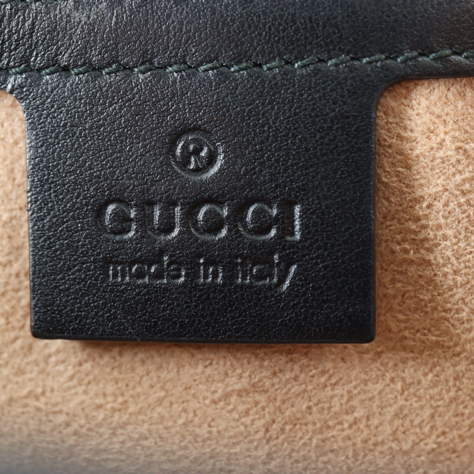 Gucci GG Marmont Matelasse Medium Shoulder Bag_IMG_4485.jpg