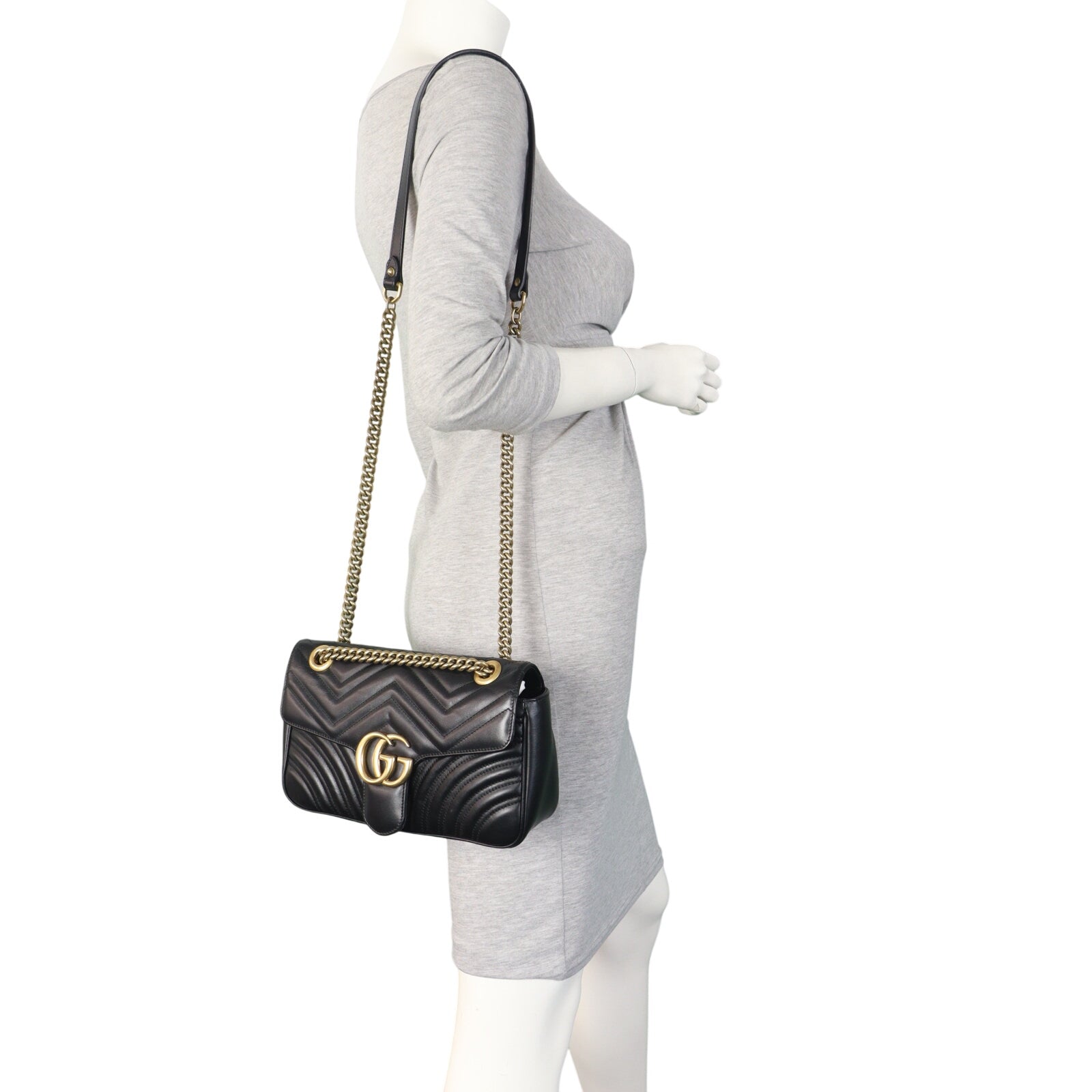 Gucci GG Marmont Matelasse Medium Shoulder Bag_IMG_4639.jpeg