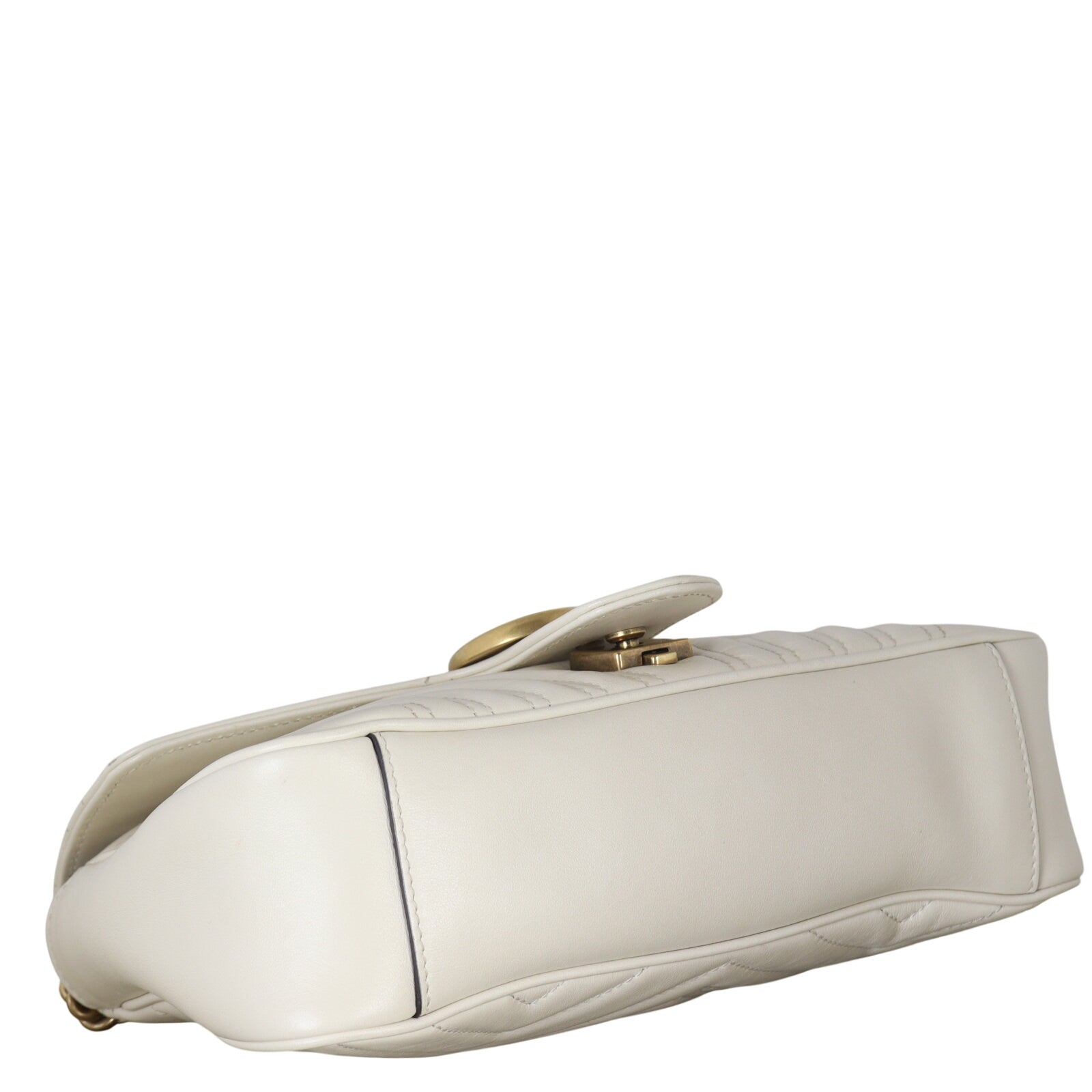 Gucci GG Marmont Matelasse Medium Shoulder Bag_IMG_4645.jpeg