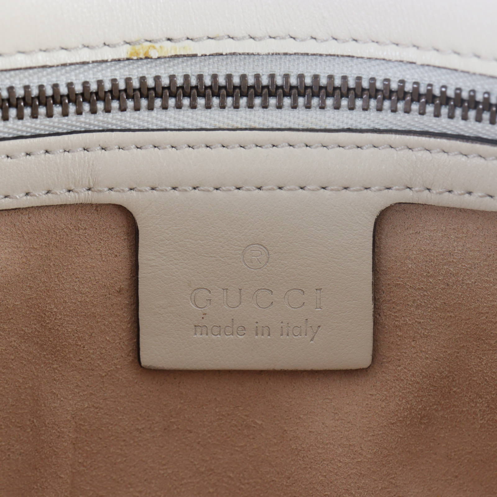 Gucci GG Marmont Matelasse Medium Shoulder Bag_IMG_4647.jpg