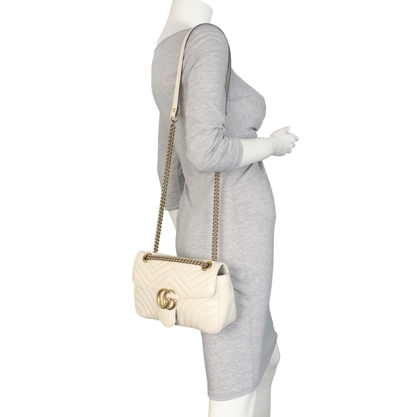 Gucci GG Marmont Matelasse Medium Shoulder Bag_IMG_4693.jpeg
