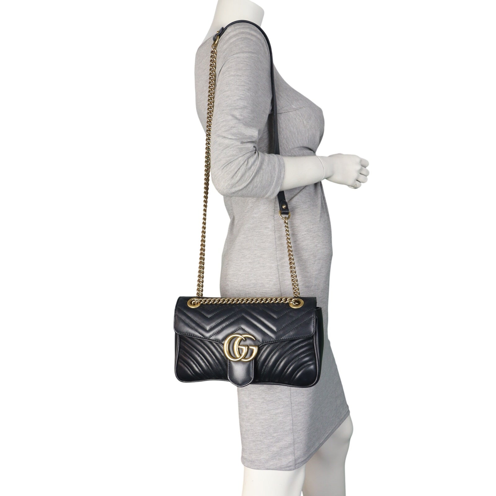 Gucci GG Marmont Matelasse Medium Shoulder Bag_IMG_9712.jpeg