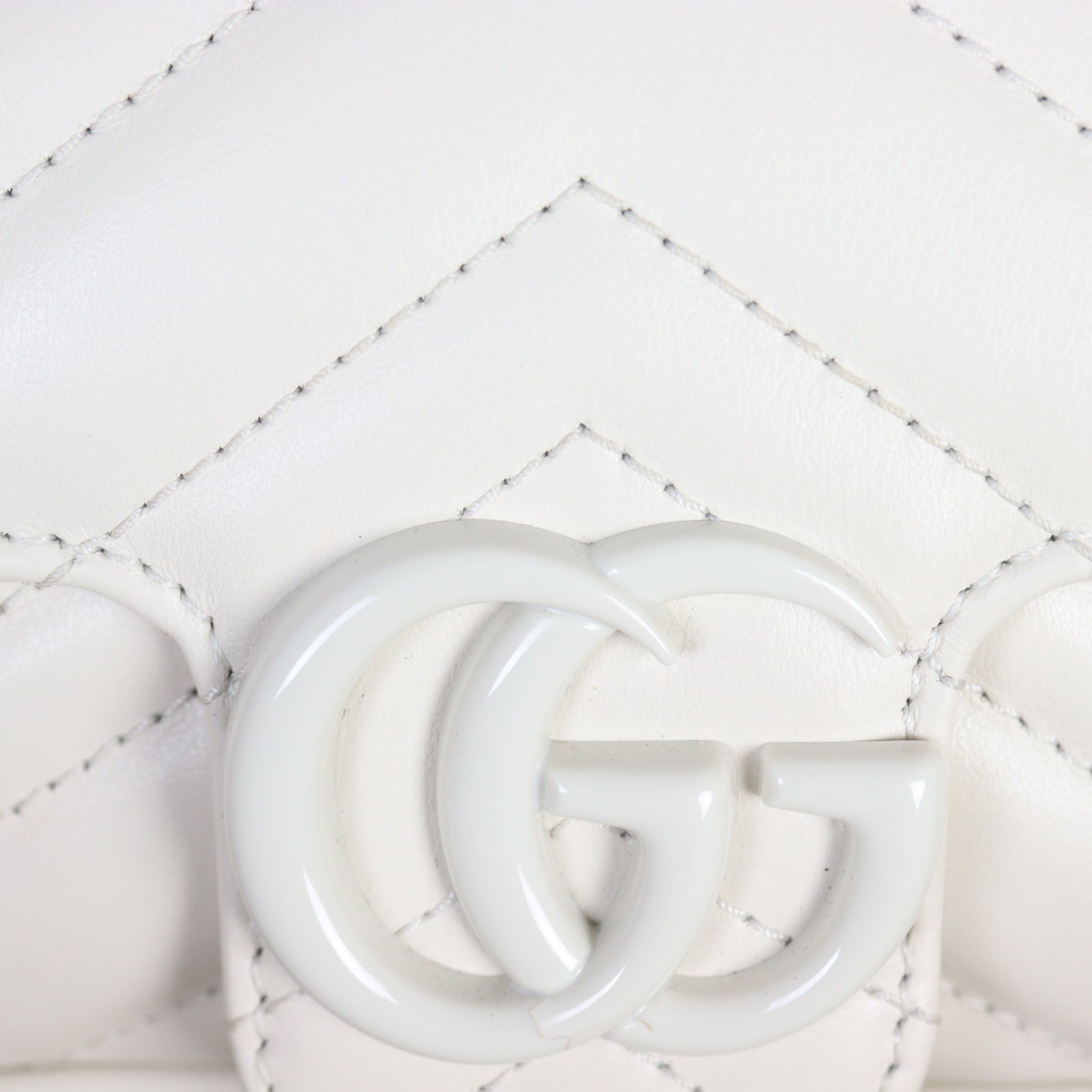Gucci GG Marmont Matelasse Mini Belt Bag Monochrome (white)_IMG_9924.jpg