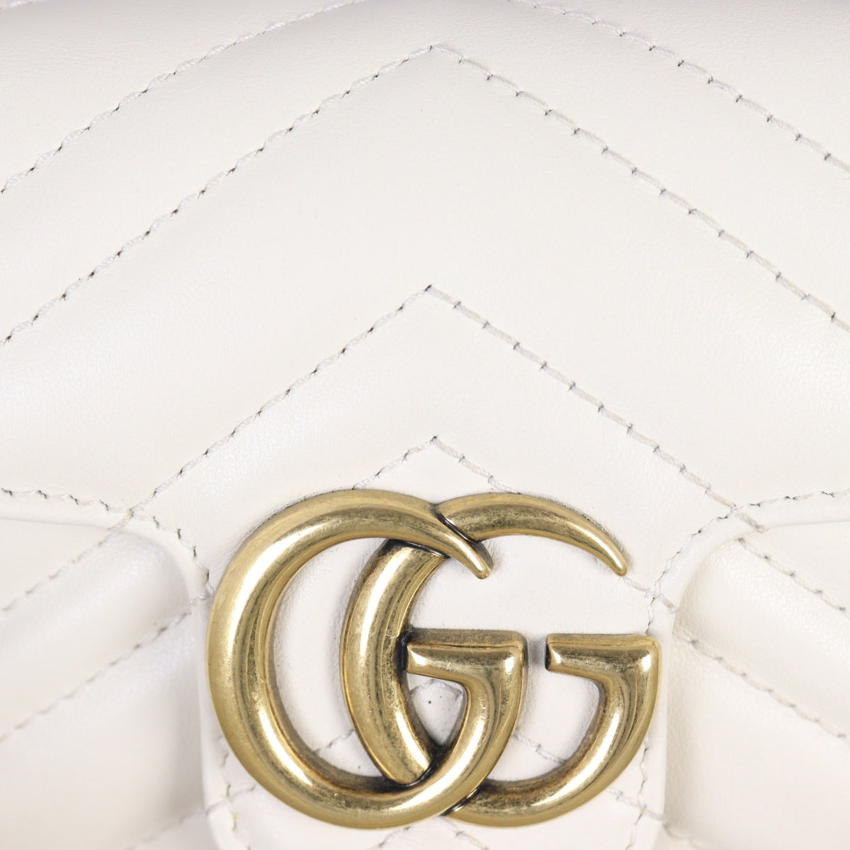 Gucci GG Marmont Matelasse Super Mini Shoulder Bag_IMG_3712.jpg