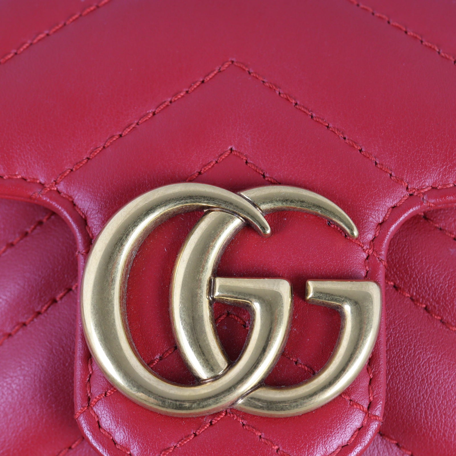 Gucci GG Marmont Matelasse Super Mini Shoulder Bag_IMG_9988.jpg